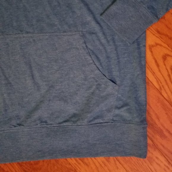 Canada Post hoodie, men's large, NWT - Picture 4 of 8